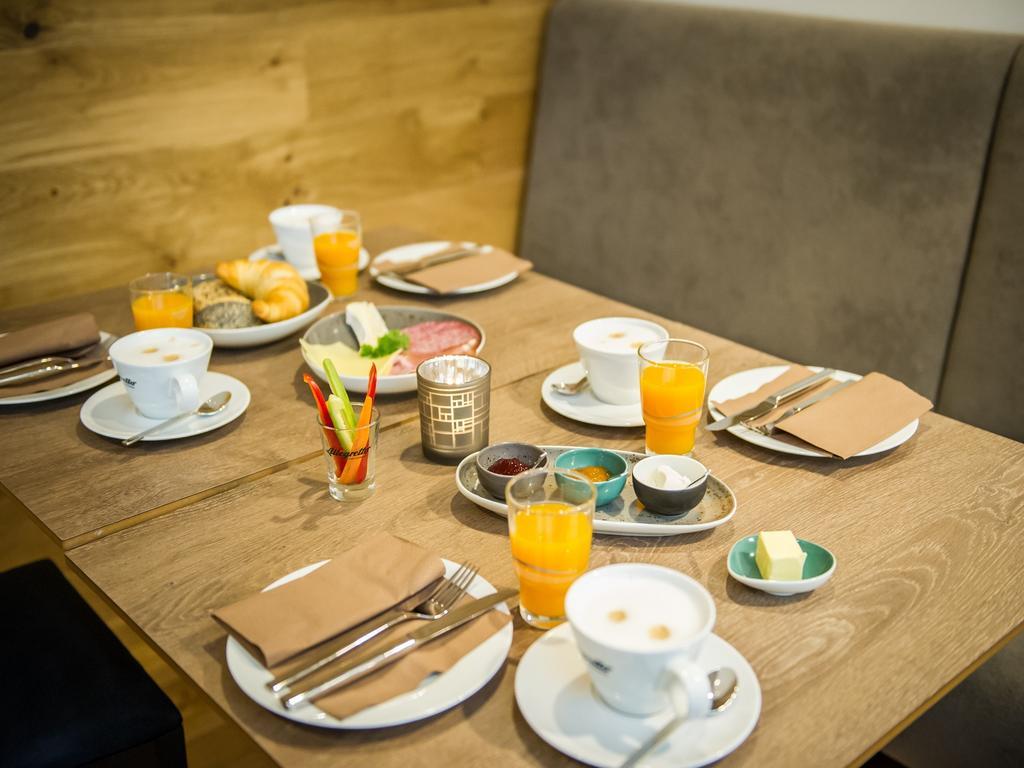 Hotel Alte Post Φλένσμπουργκ Εξωτερικό φωτογραφία