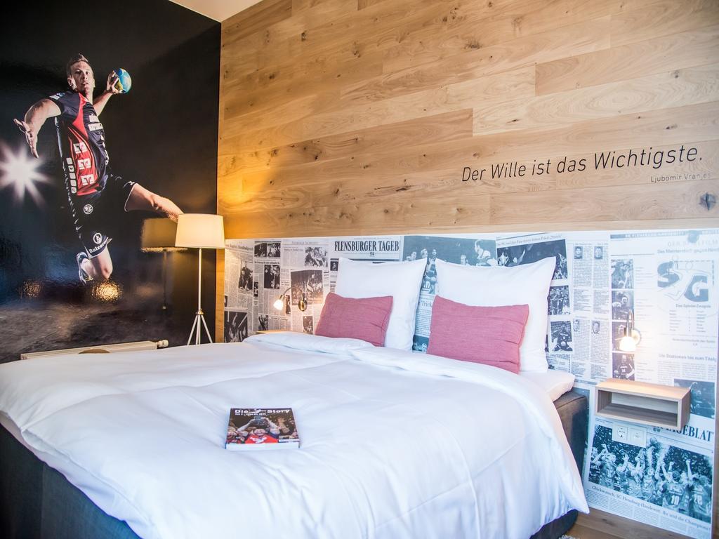 Hotel Alte Post Φλένσμπουργκ Εξωτερικό φωτογραφία